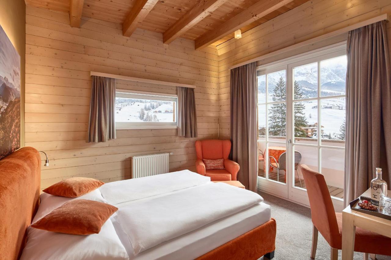 Dolomit Boutique Hotel Ла-Вілла Екстер'єр фото